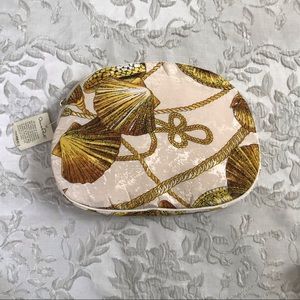 Oscar de la Renta makeup case